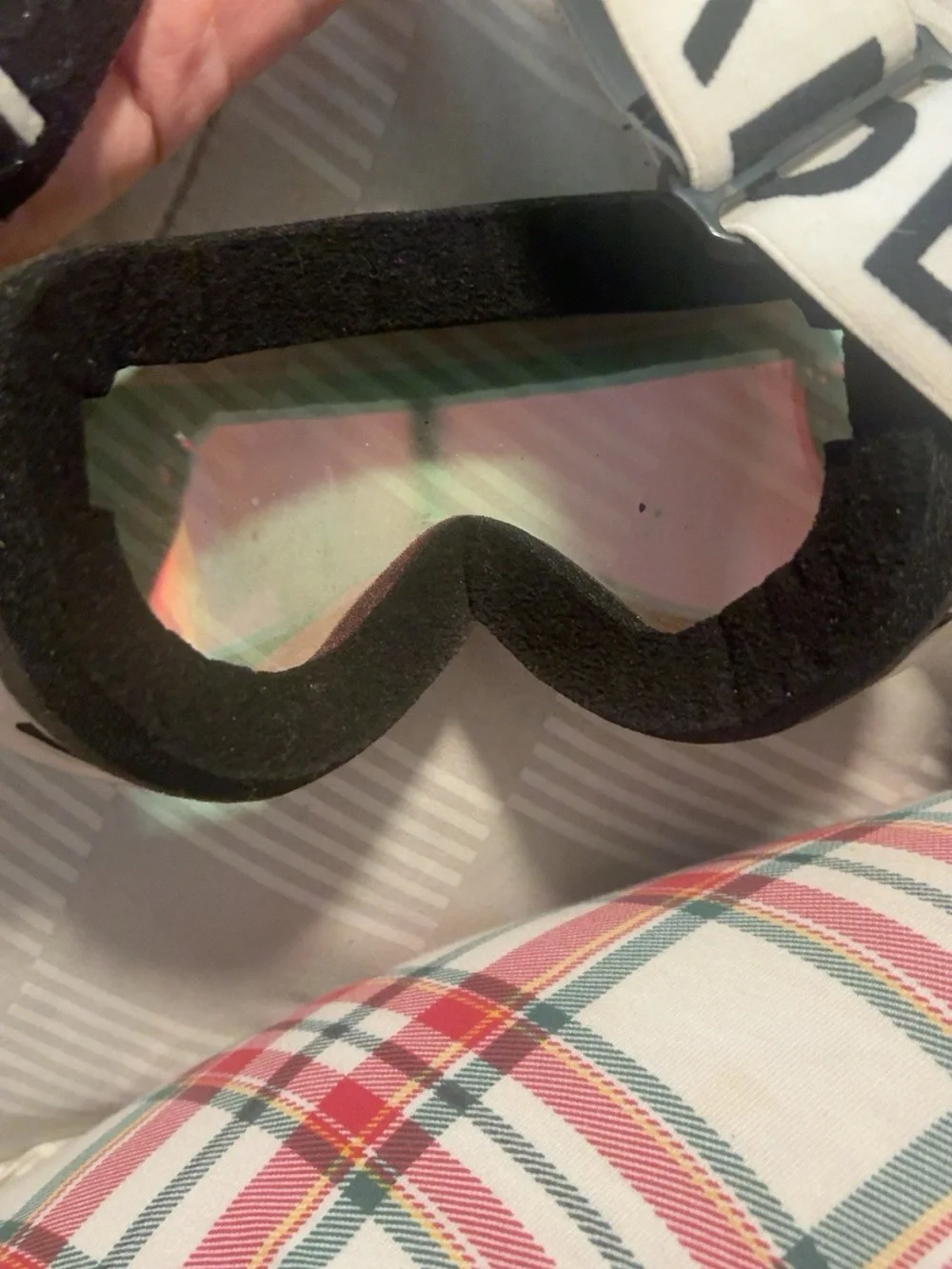 Glade Snow Goggles with Pink Mirrored Lens